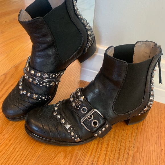 🔥MIU MIU STUDDED BOOTS🔥 - Picture 5 of 6